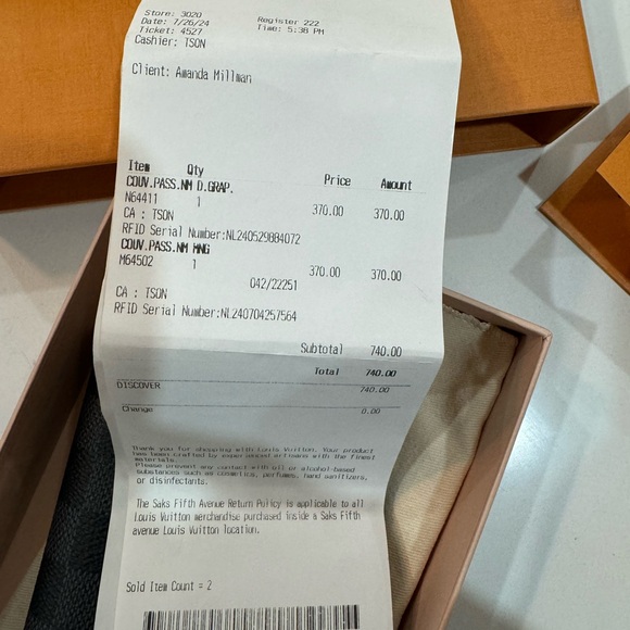 Louis Vuitton Men’s Passport Wallet - Picture 4 of 5